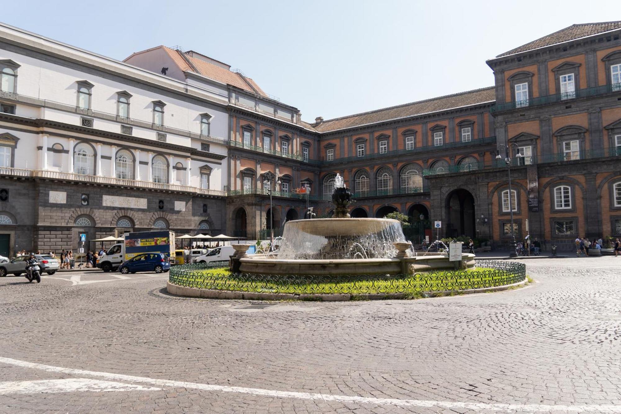 Don Lope Suite-piazza Del Plebiscito
